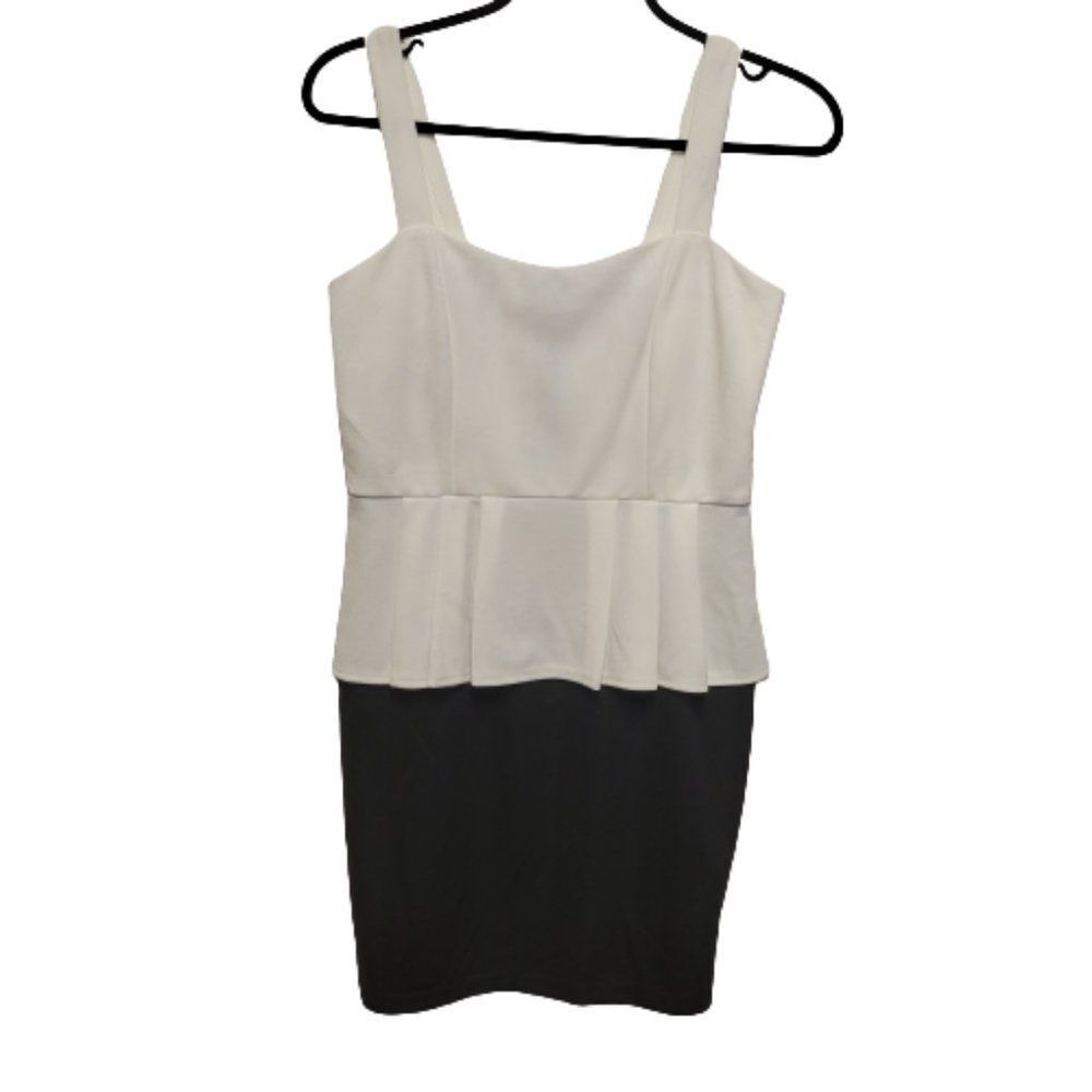 𝅺BLACK White Peplum  Dress